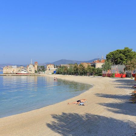 Apartments With A Parking Space Kastel Gomilica, Kastela - 21138 Kültér fotó